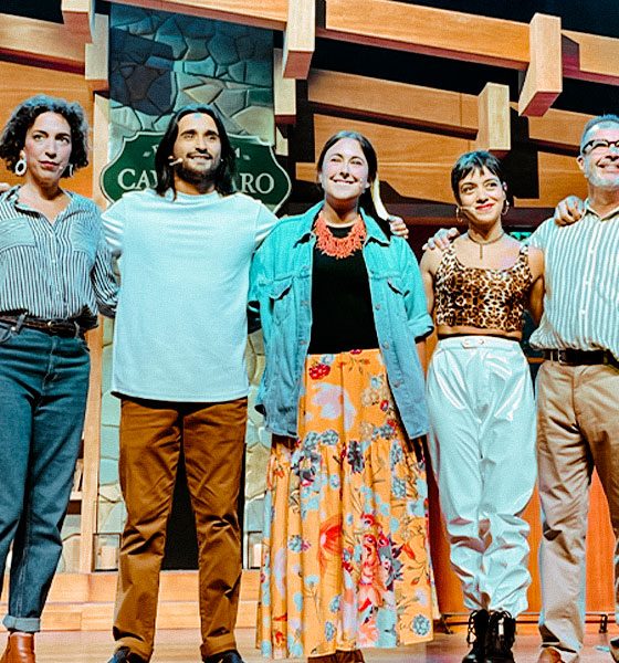 LA TRIBU RESEÑA