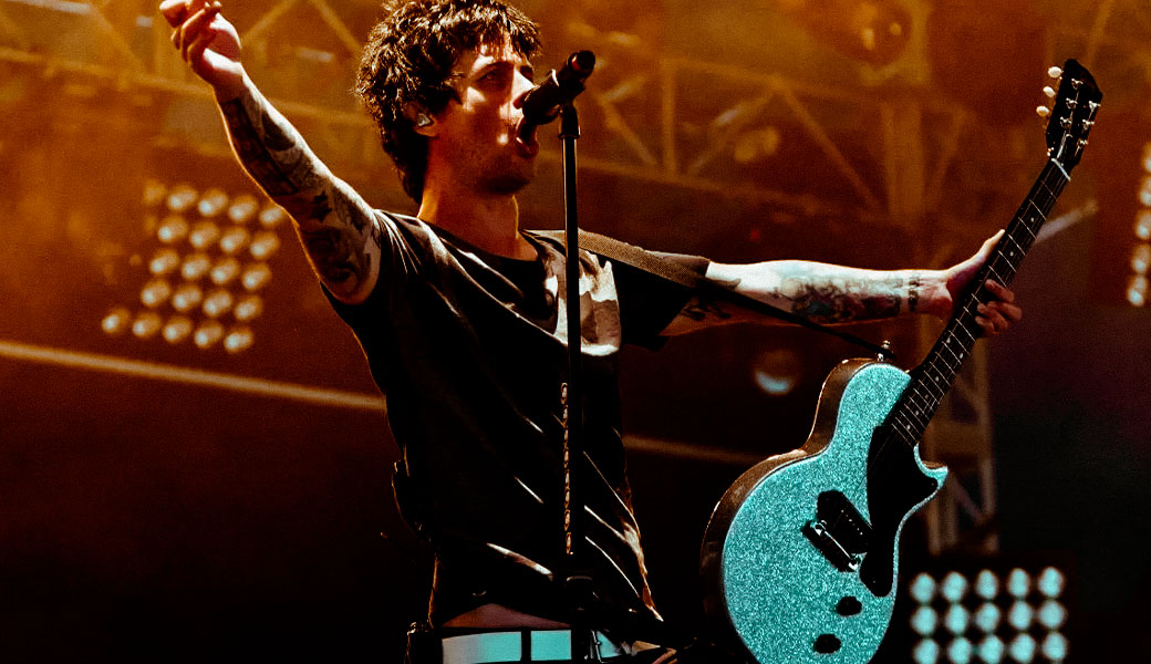 billie joe armstrong outfits