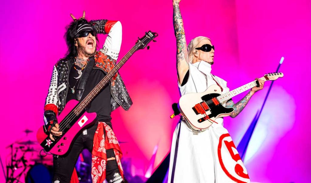 Def Leppard & Motley Crue